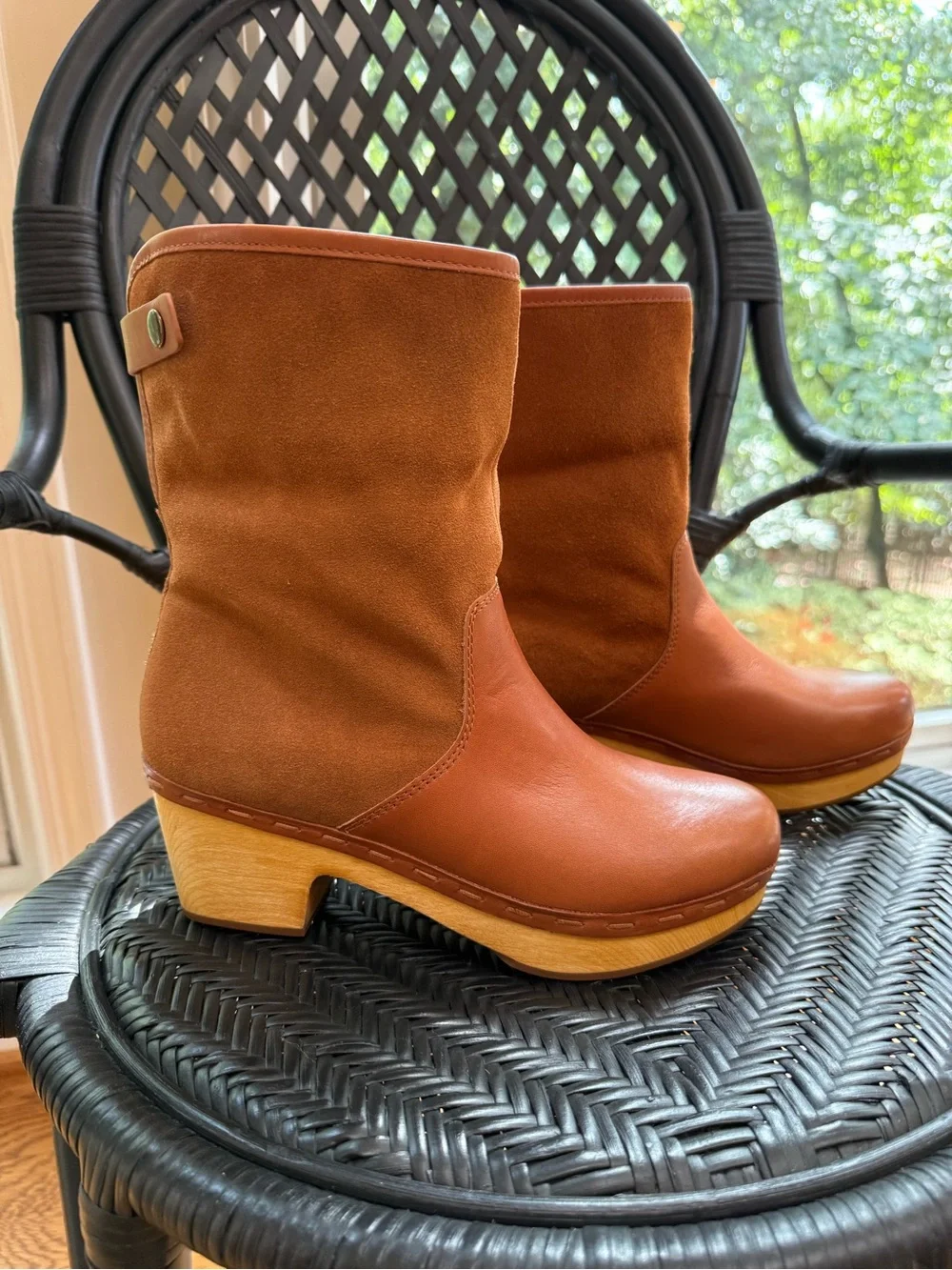 Frye & Co Odessa Chestnut Brown Women’s Leather & Shearling Clog Boots